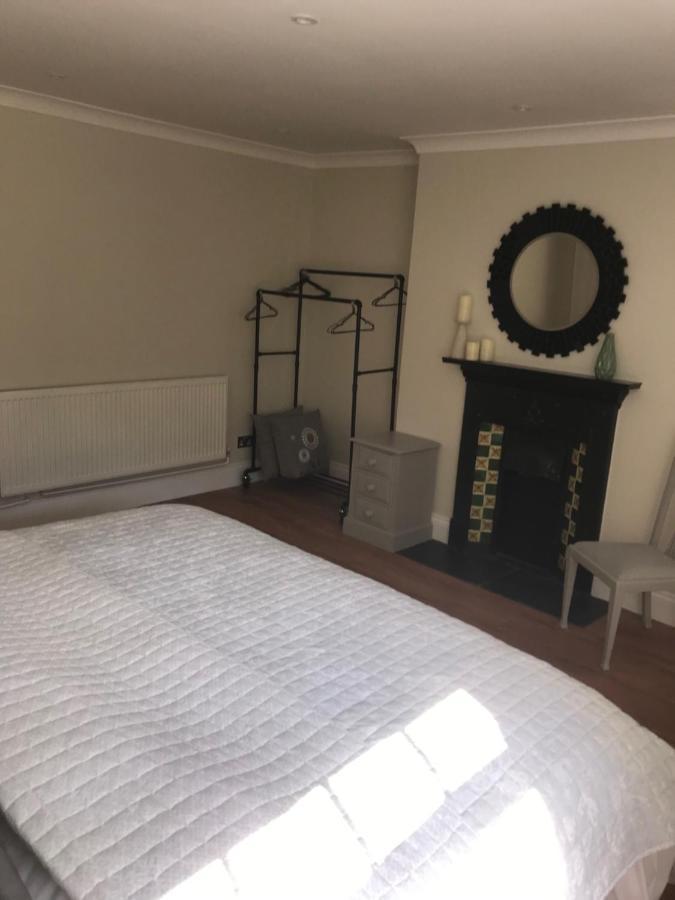 Luxury Refurbished 2 Bedroom Regency Apartment Cheltenham Exterior foto